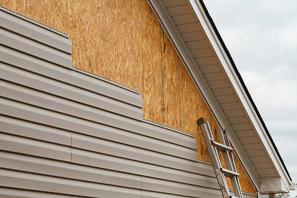 24/7 Emergency Fiber Cement Siding experts in Clinton, IN